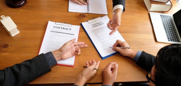 الفسخ والإبطال في العقود: متى وكيف؟